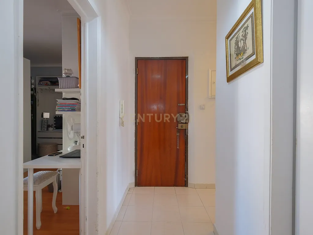 Apartamento T3 no Seixal com Varandas e Acessibilidade Fertagus - Image 2