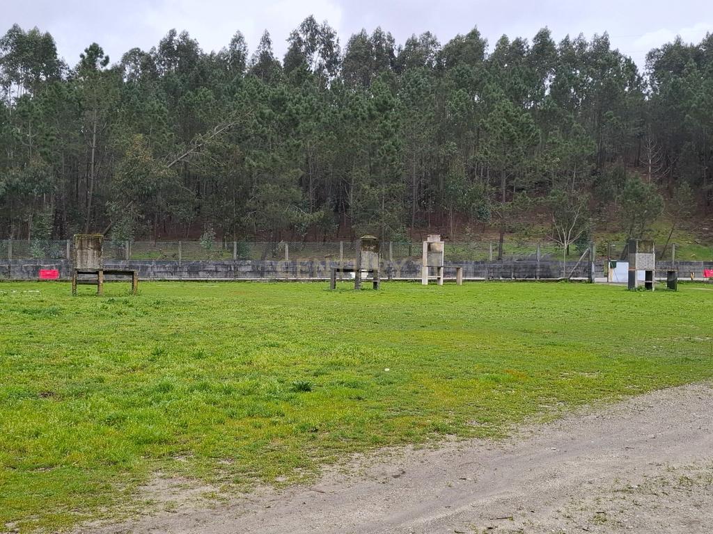 Terreno para Construção, na Via do Poder Local, em Paços de Ferreira - Image 3