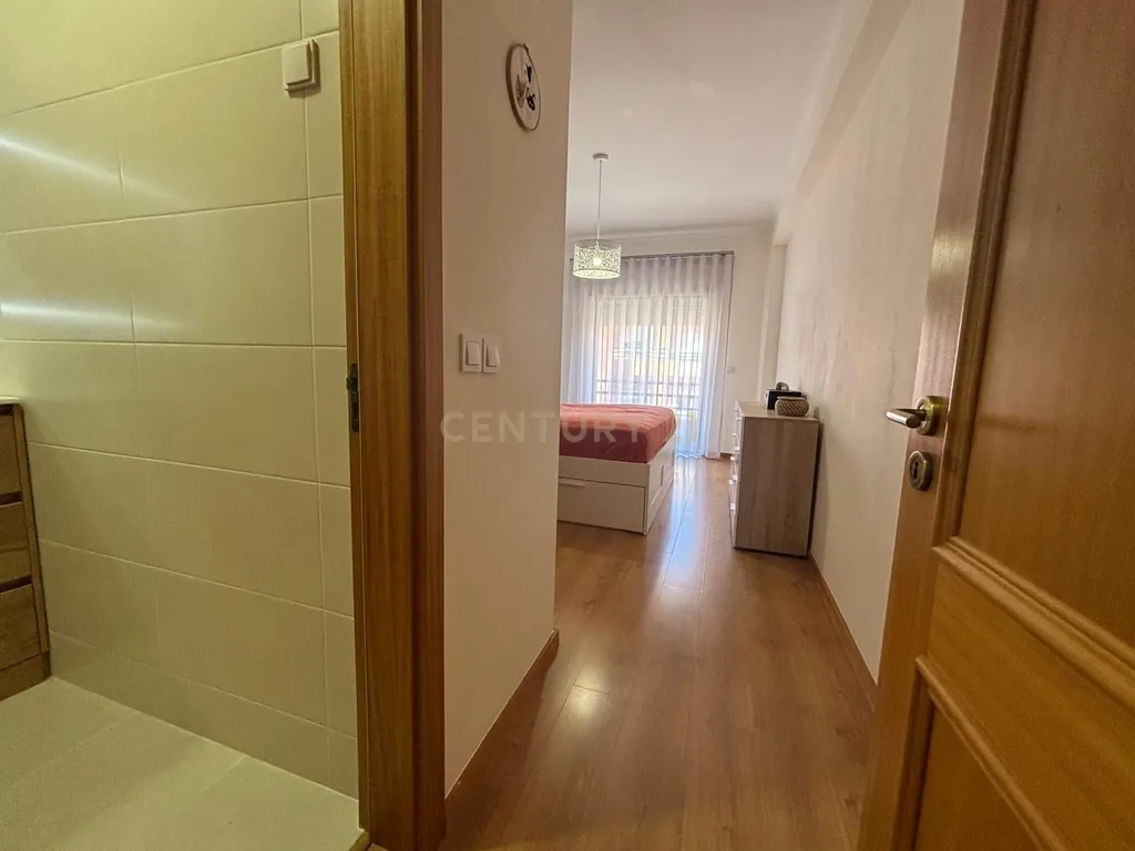 Apartamento T3 + Sótão | Entroncamento - Image 8