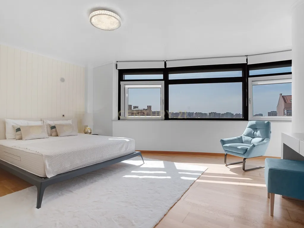 Apartamento T5 Duplex de Luxo para Arrendamento – Avenida do Brasil, Lisboa - Image 44