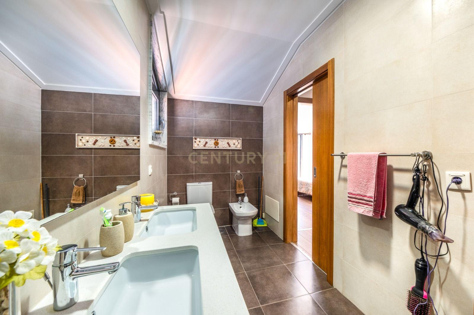 Apartamento T3 à venda em Santo António da Charneca, Barreiro — foto 29