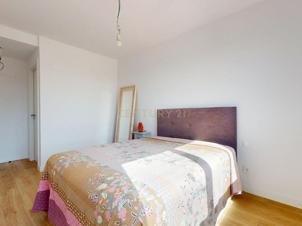 - Image 21