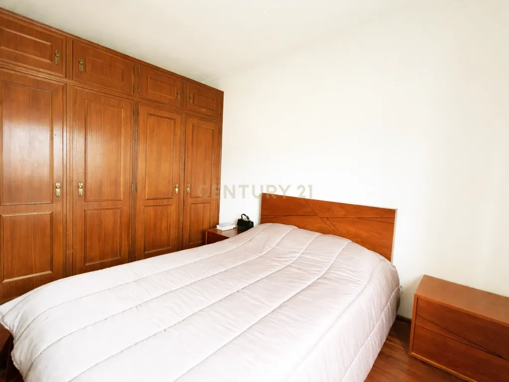 Apartamento T2 em Loures - Condomínio fechado - Image 14