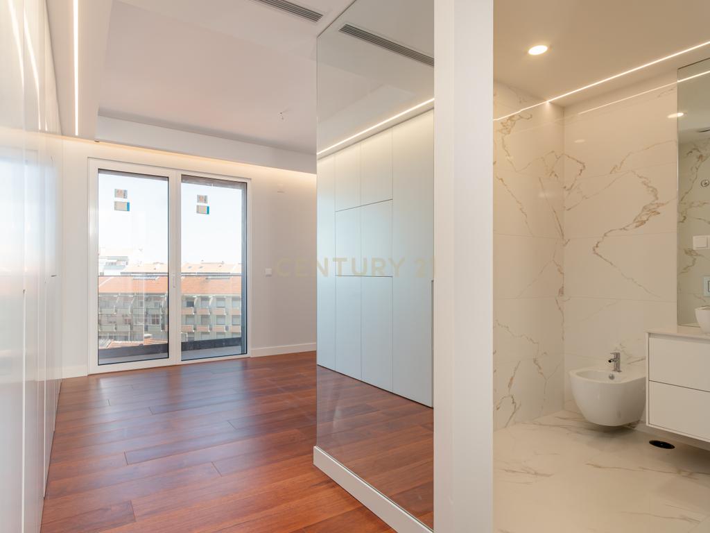 Empreendimento novo 2026, Apartamentos contemporâneos de elevado padrão. - Image 45