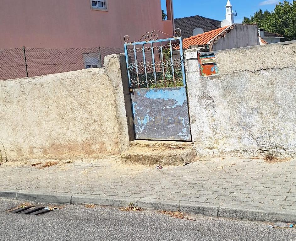 Lote de Terreno - Charneca da Caparica – Excelente Localização  - Image 3