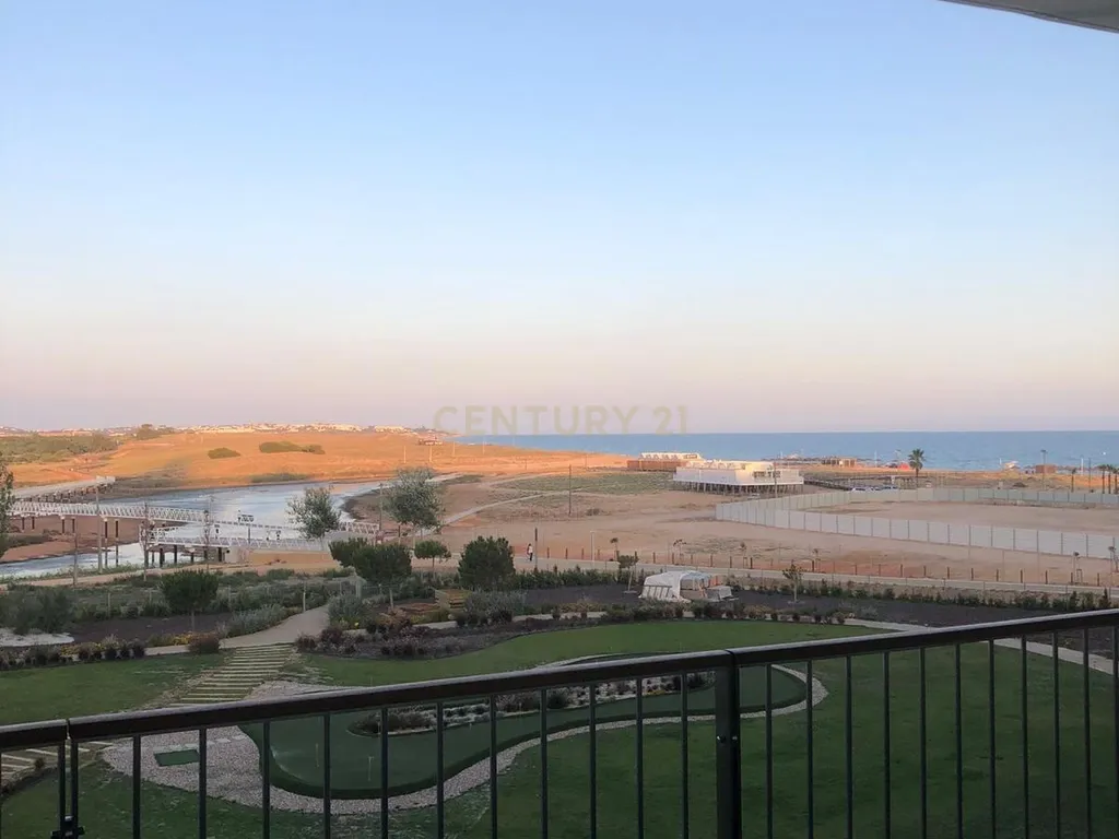 Apartamento T2 Exclusivo com Vista Mar – Totalmente Mobilado e Equipado - Armação de Pêra - Algarve - Image 1