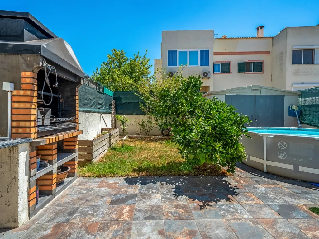 Moradia com 3 quartos e jardim nas Ferreiras, Albufeira - Image 27