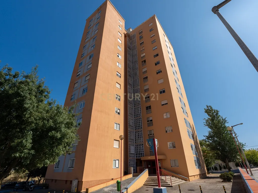 Agradável apartamento T3 nas Torres da Paradela - Image 3
