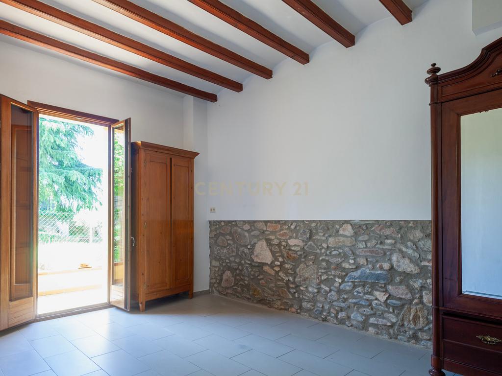 Encanto modernista no rés do chão com jardim – La Garriga - Image 26