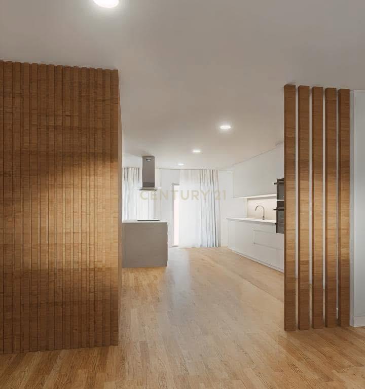 Fantástico Apartamento T3 na Portela - Image 2