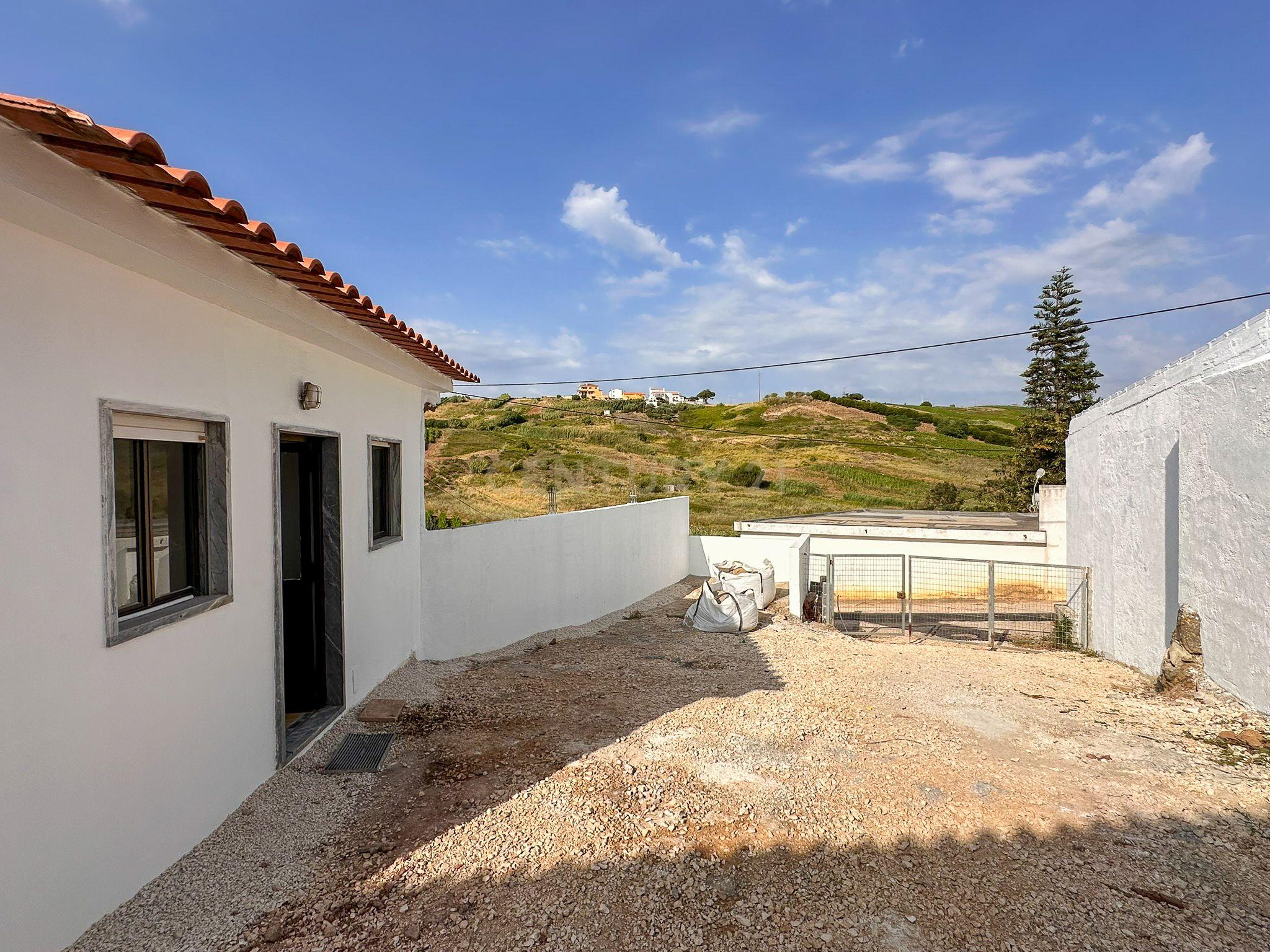 Fotografia 10 de Moradias (T0+T2) | Projeto Aprovado | Excelente Investimento