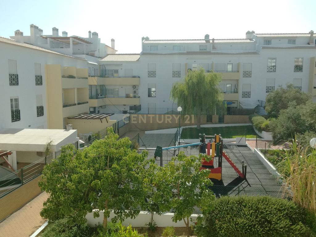 Apartamento T3 em Almancil, condomínio com Piscina, Jardim e Garagem  - Image 9