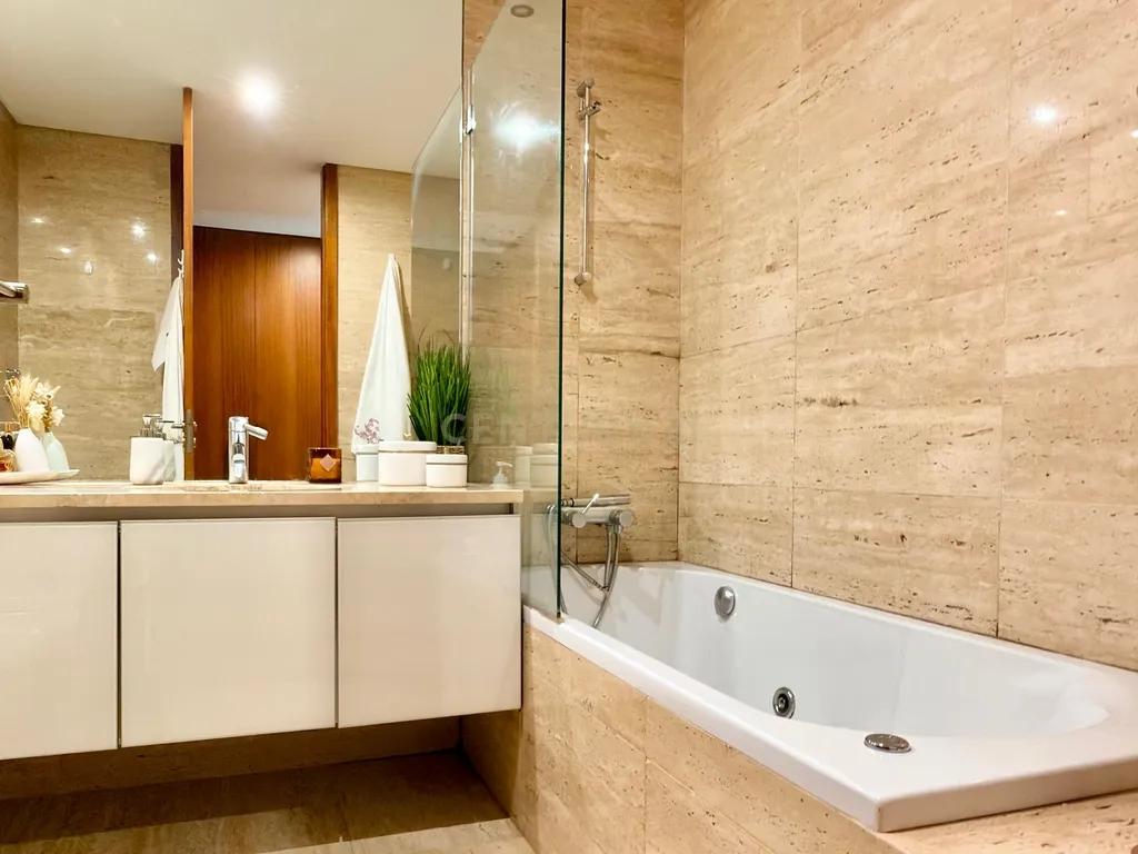 T3 NA 1ª LINHA DE MAR COM 2 LUGARES DE GARAGEM | LEÇA DA PALMEIRA - Image 29