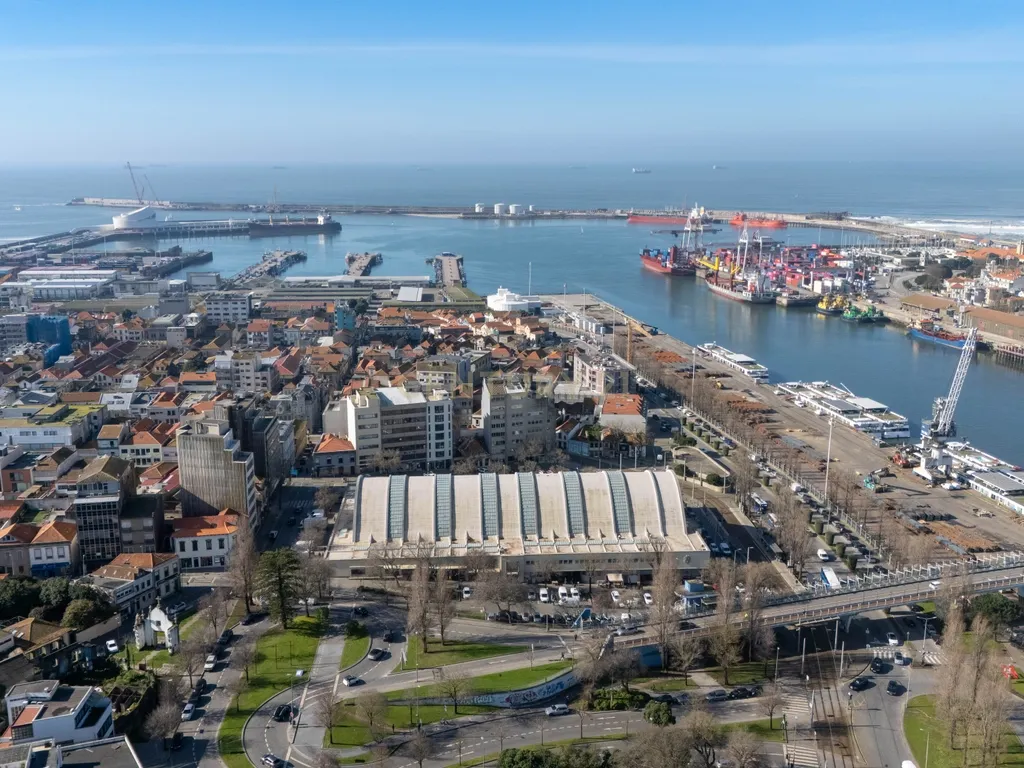 🏪 Loja para Trespasse no Mercado Municipal de Matosinhos – Ideal para Restauração - Image 12
