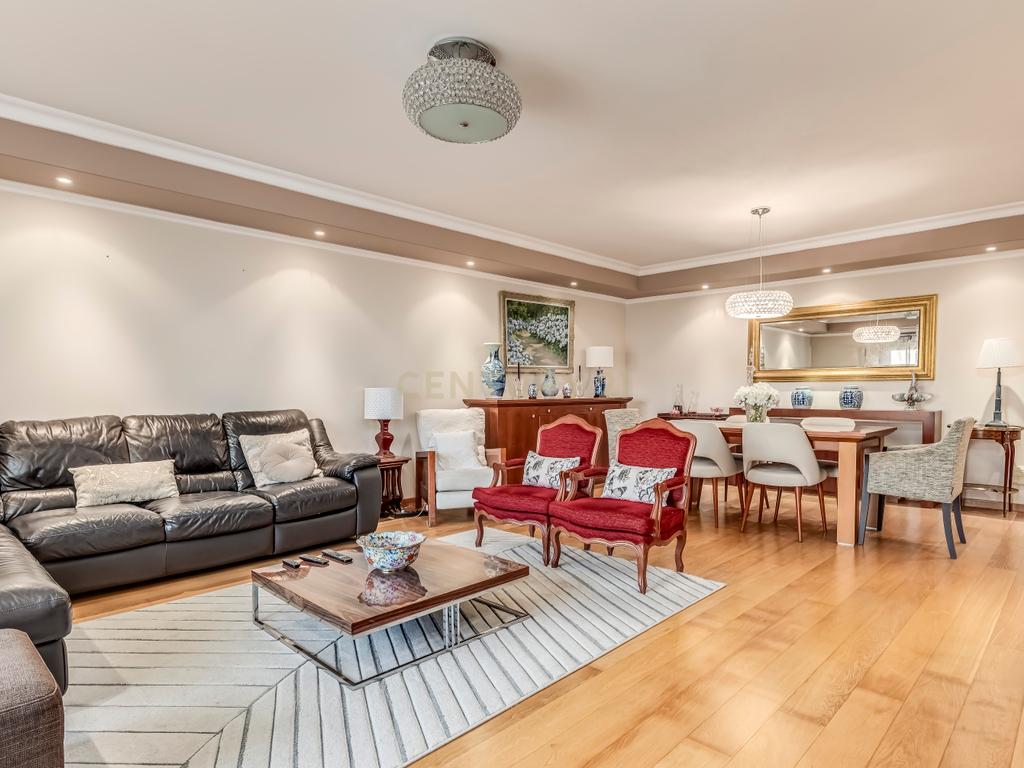 Apartamento T4 em Alfragide com Vista e Excelentes Acabamentos - Image 30