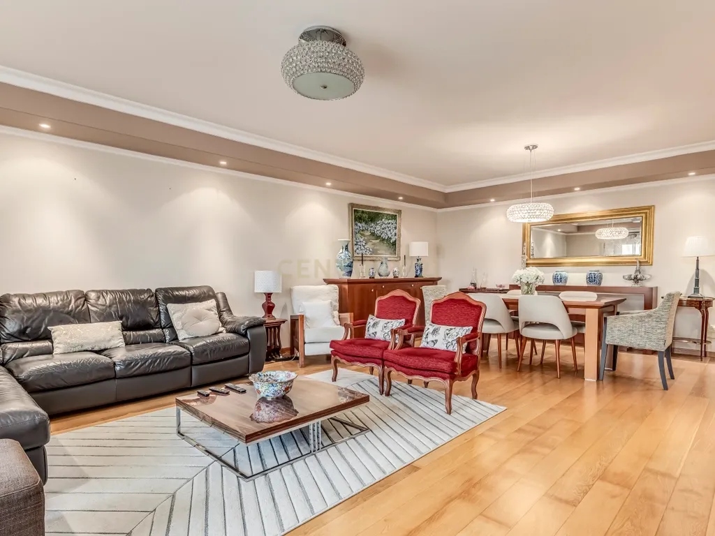 Apartamento T4 em Alfragide com Vista e Excelentes Acabamentos - Image 30