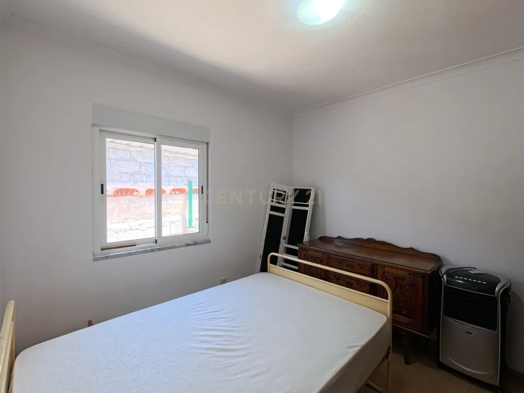 Moradia térrea com espaço exterior + 3 Terrenos Rústicos em Queirã - Vouzela - Image 8