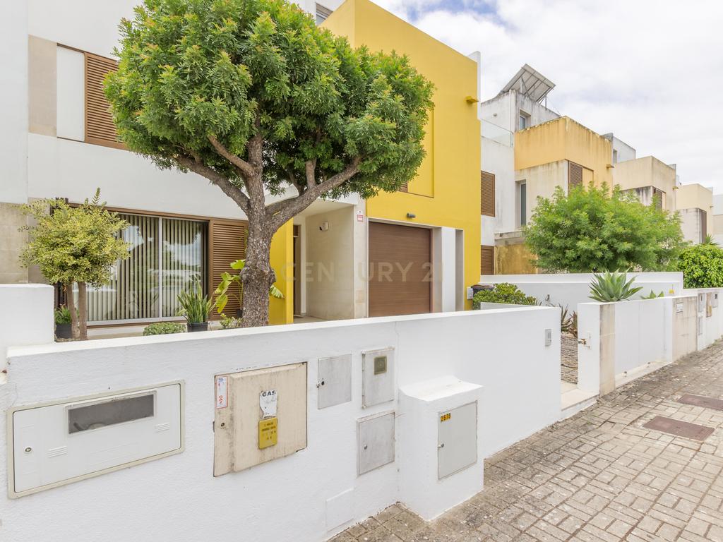 Espetacular Moradia com Piscina em Setúbal, Barreiro - Image 31