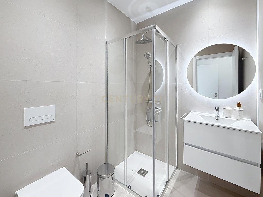 Apartamento Novo com Terraço e Piscina Privativa em Nazaré - Image 32