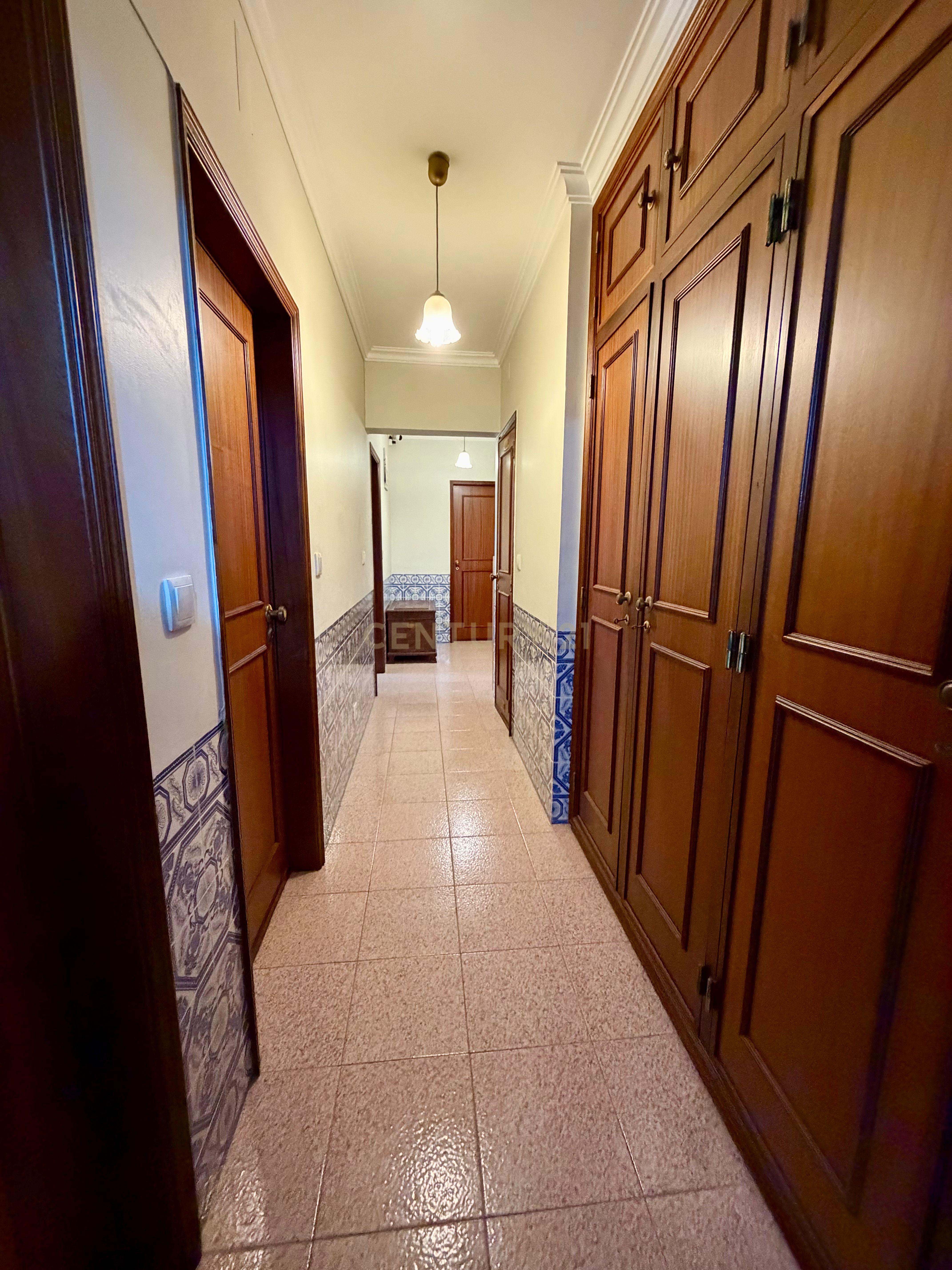 Fotografia 5 de Apartamento T2 com Garagem | Cacém