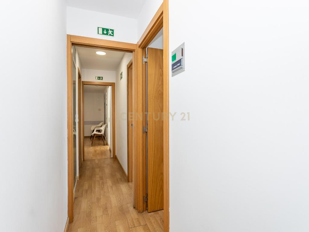 Escritório para Venda | 122 m² | 3 Estacionamentos | Lisboa - Image 17