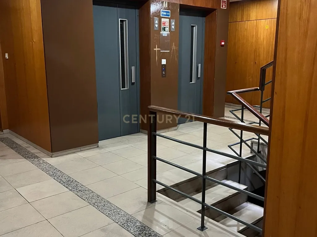 Apartamento T3 com elevador garagem dupla em São Vitor | ZTRE-01770 - Image 18