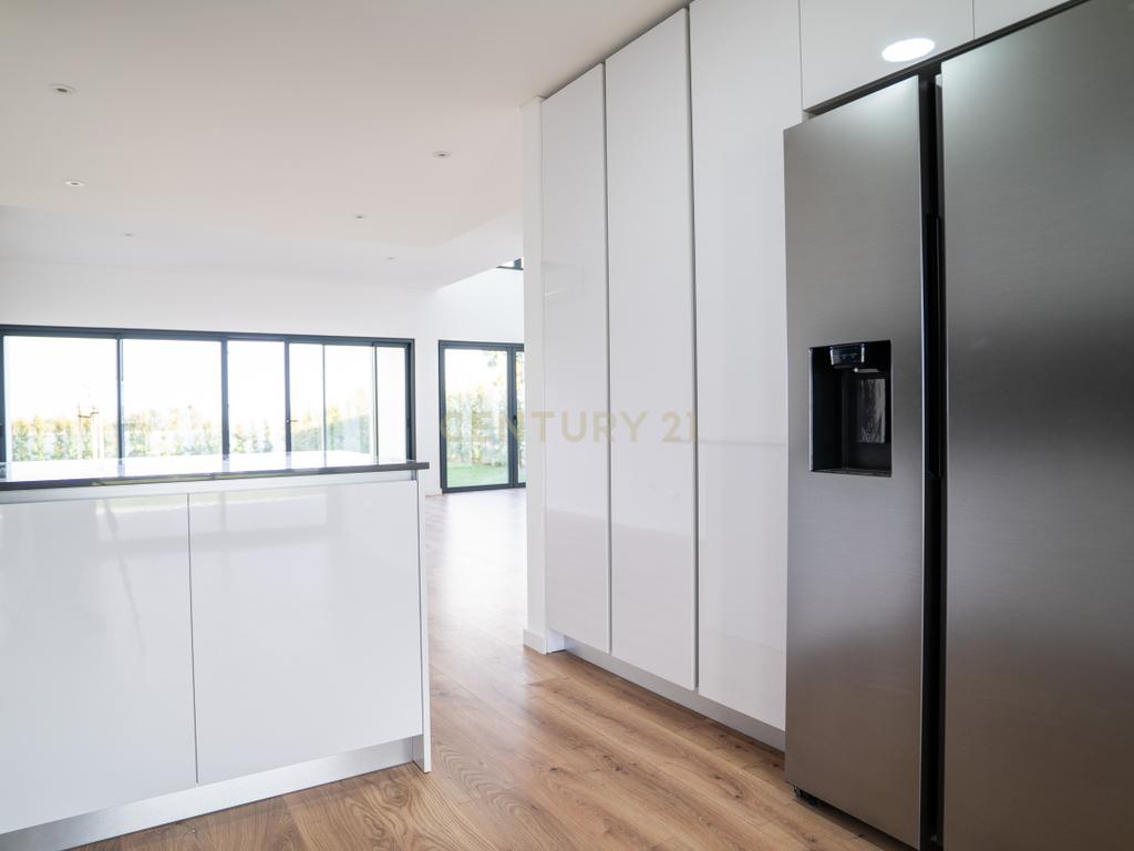 Moradia T4 – Empreendimento Sky City -  Serra de Carnaxide - Image 9