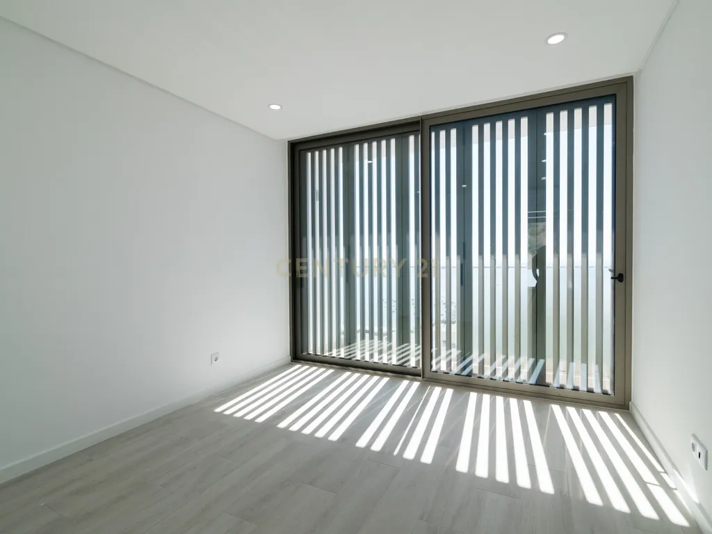 Condomínio Villas d’Ouro – Exclusividade e Conforto no Coração de Sesimbra - Image 52