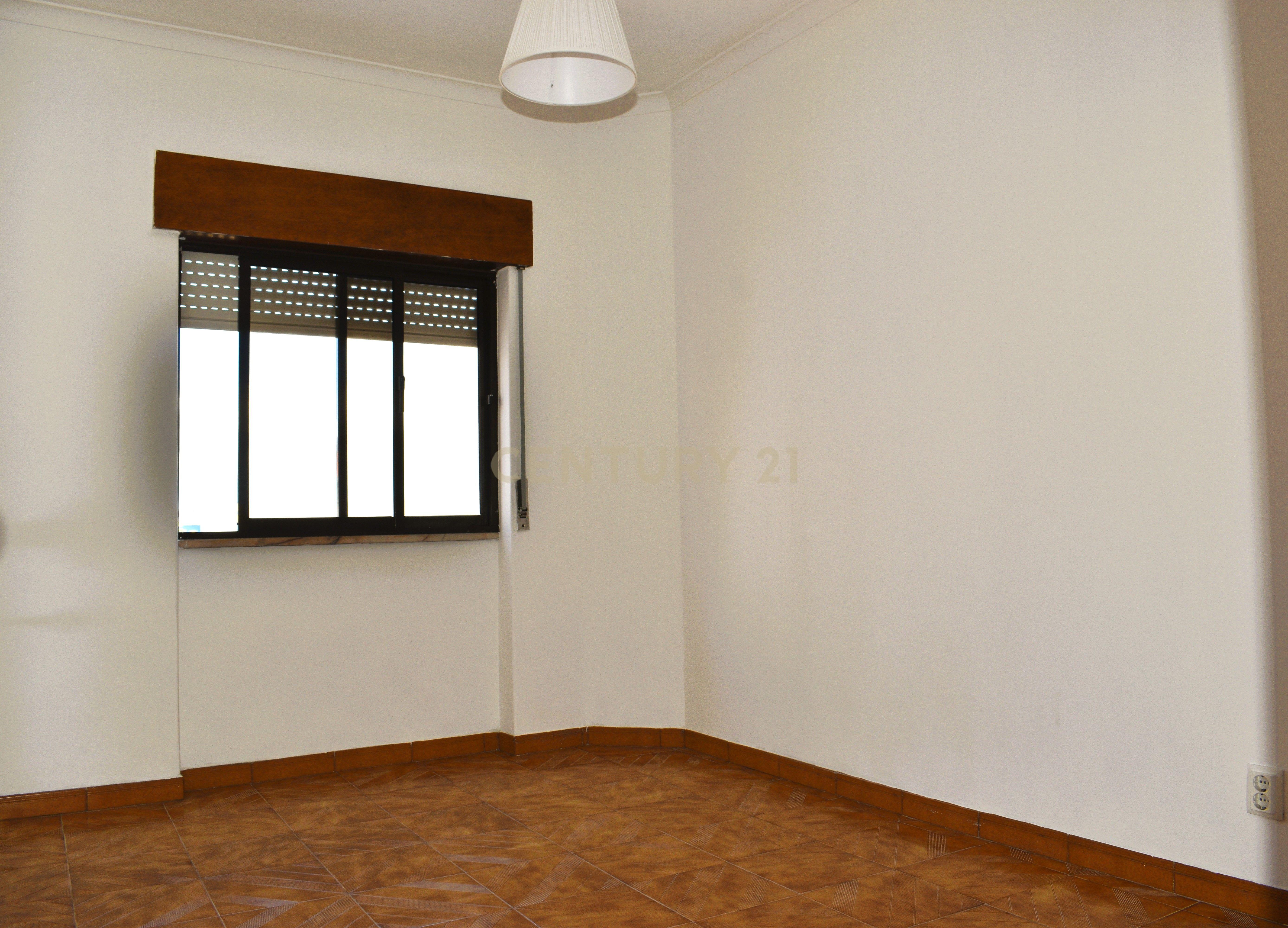 Fotografia 5 de T2 no Lavradio: Oportunidade junto ao Lidl e Centro de Saúde
