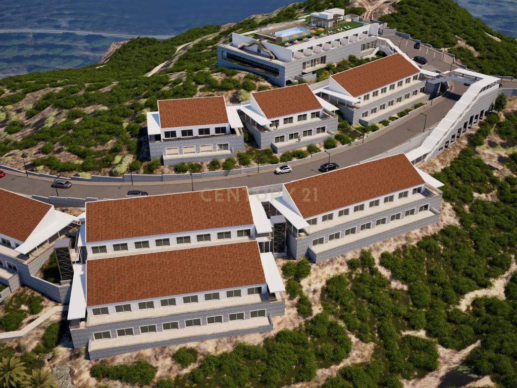 Terreno com Projeto Aprovado para Hotel de 5 Estrelas em Alcoutim - Image 1