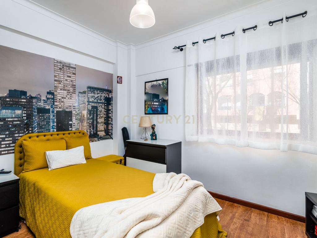 Fantástico apartamento T2 com garagem, e terraço, em Corroios, Almada. - Image 13