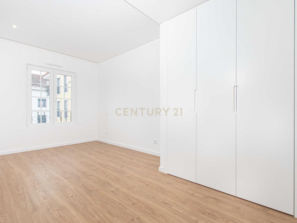 Apartamento T2 Urbanização Neudel na Amadora, a estrear - Image 16