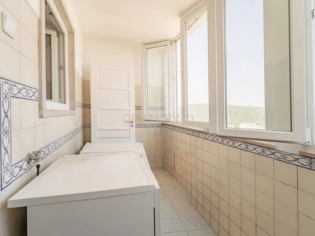 T3 Duplex com Terraço — Campo de Ourique - Image 16