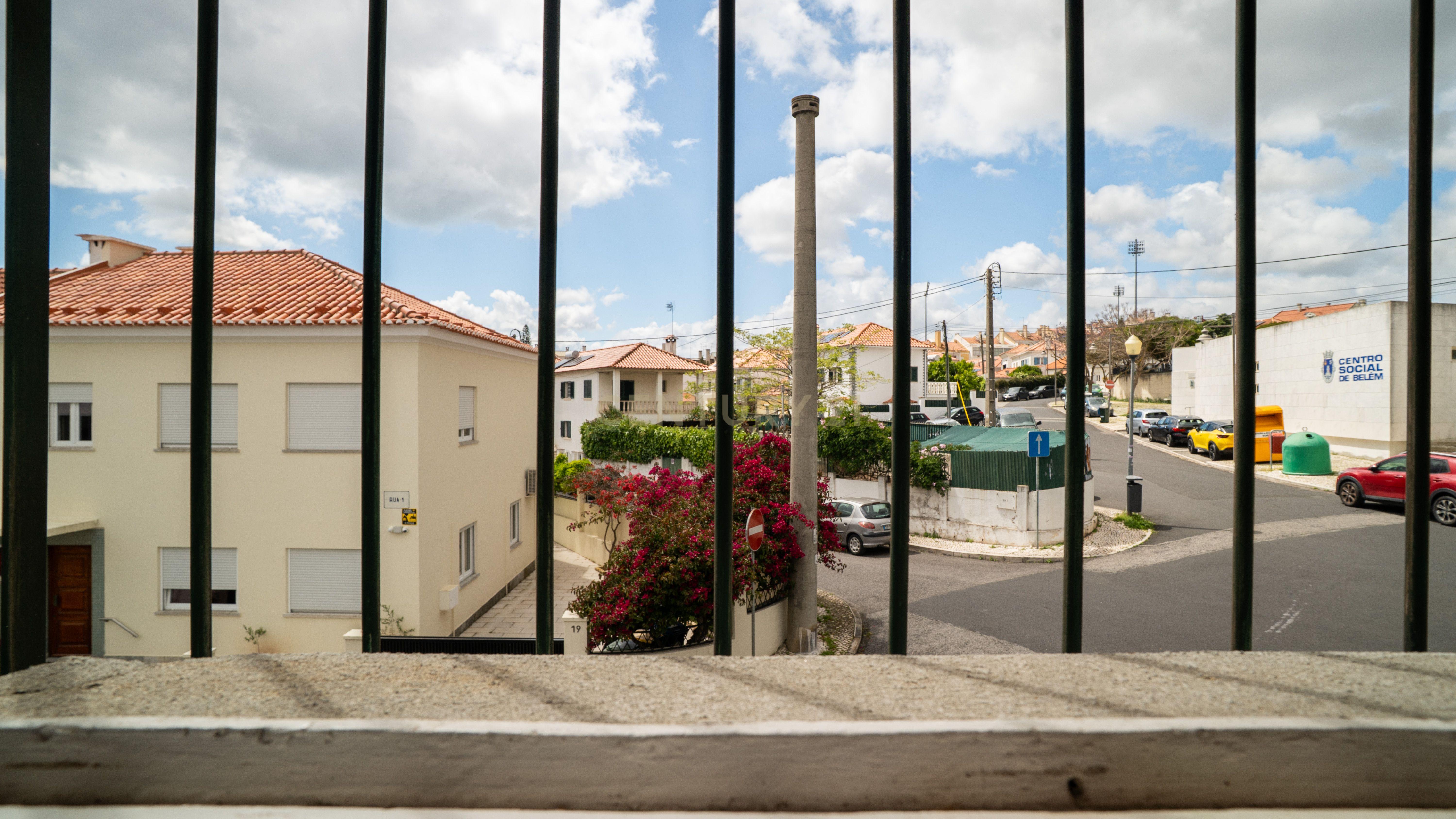 Moradia T6, na Rua 1 no Bairro de Belém, para modernizar em lote com 290m² - Image 69