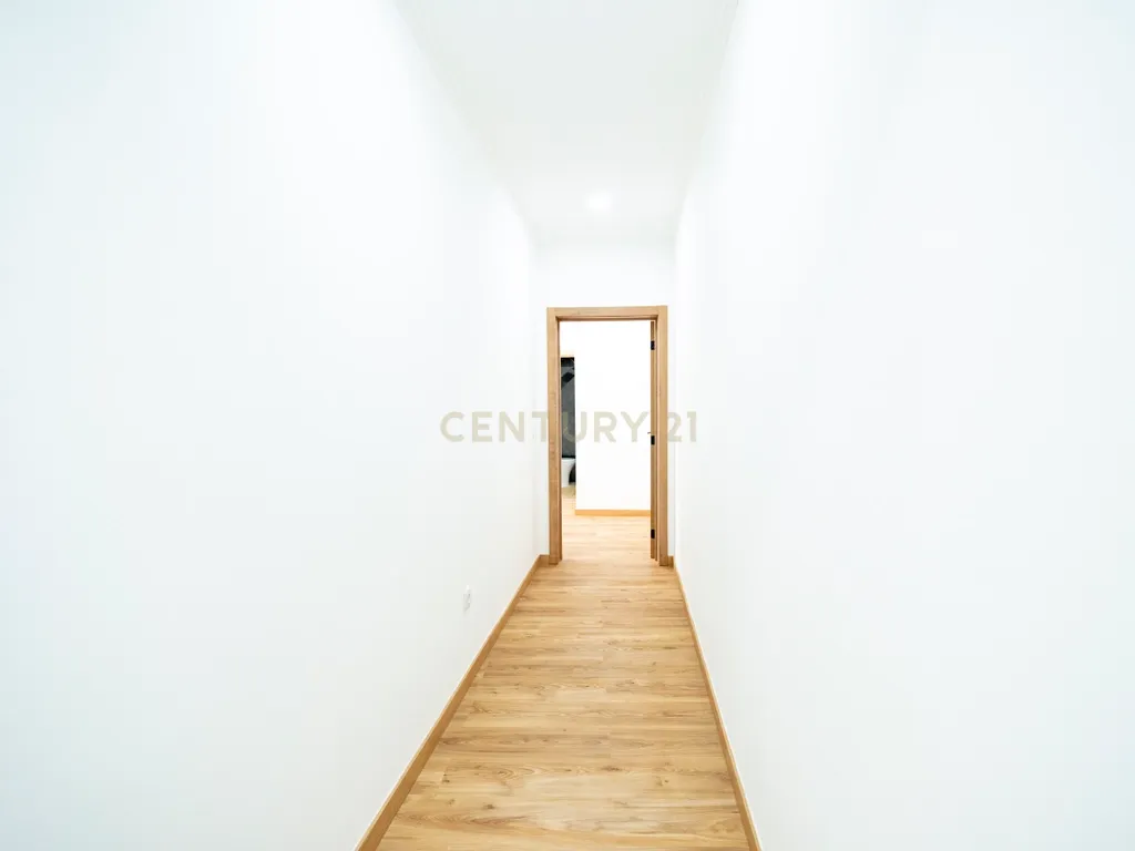 Moradia T3 totalmente remodelada em Azeitada, Benfica do Ribatejo - Image 15