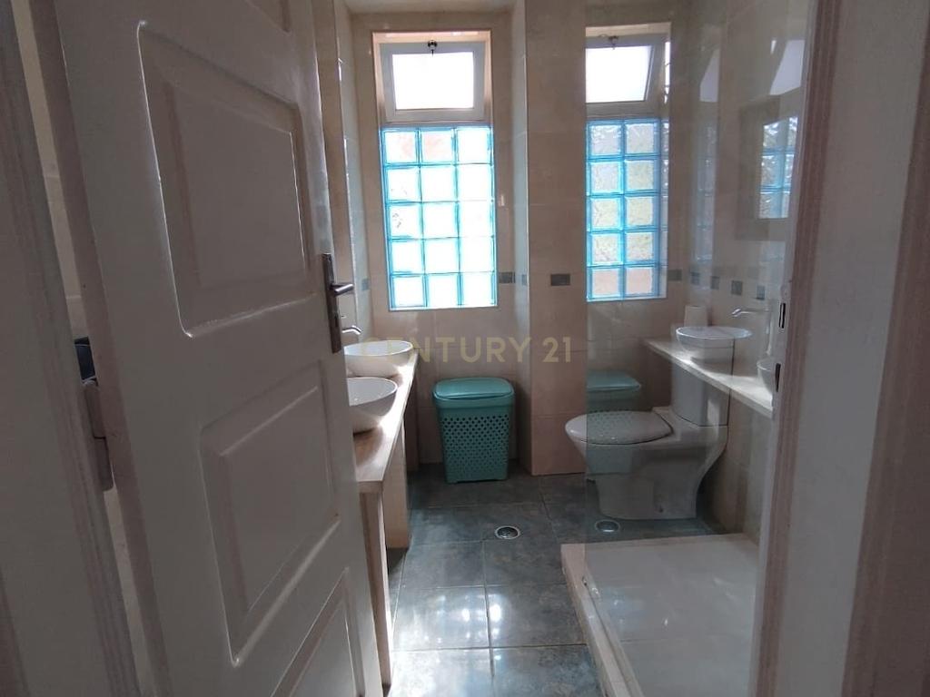 Apartamento T4 em Santarém - Image 7