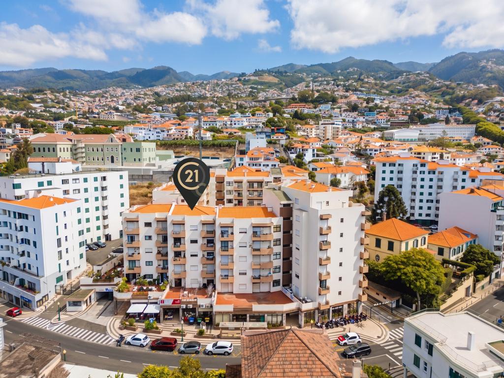 Apartamento T3 para Arrendamento no Funchal - Image 2