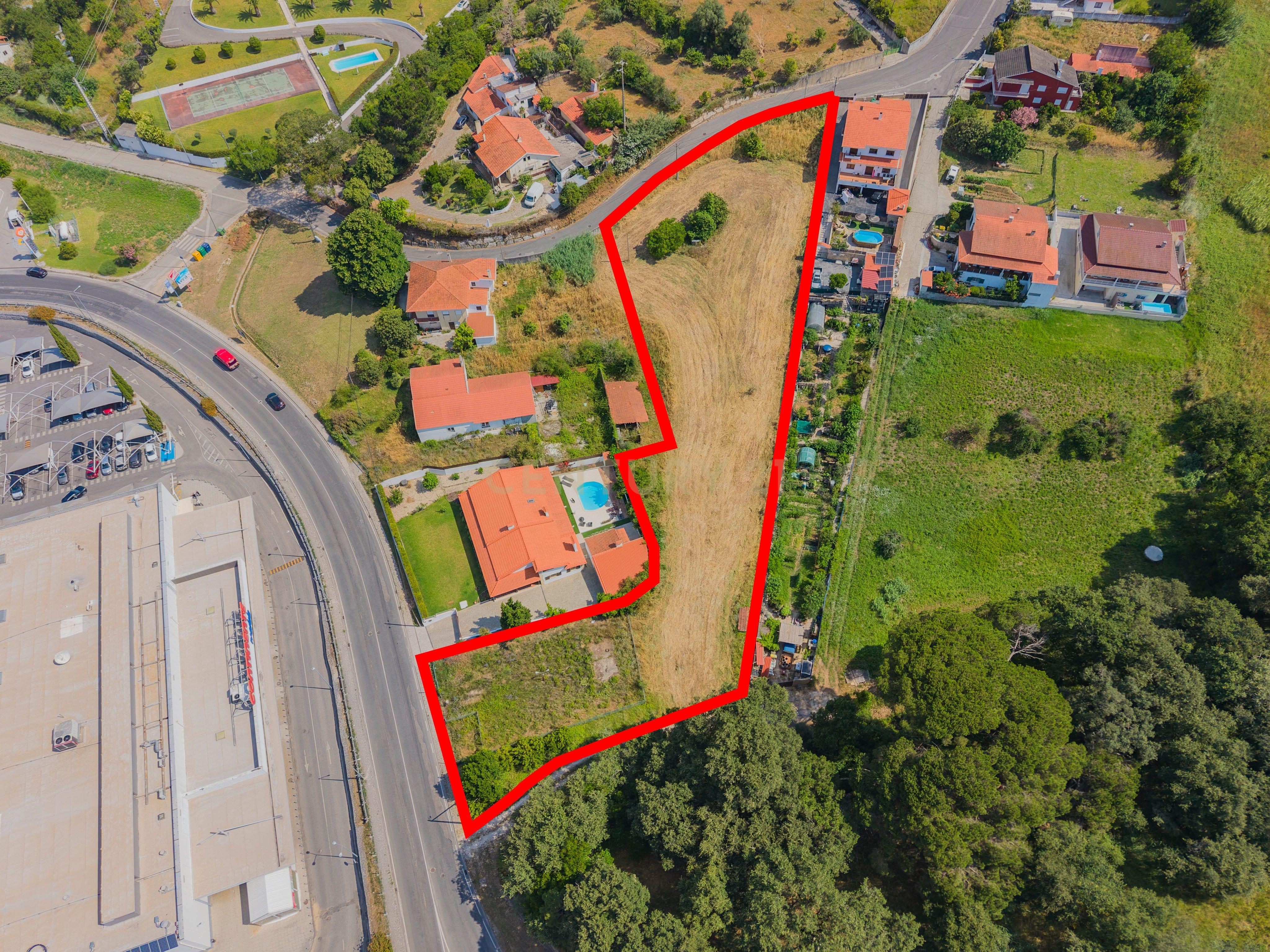Fotografia 2 de Terreno Premium para Investimento Imobiliário em Alcobaça