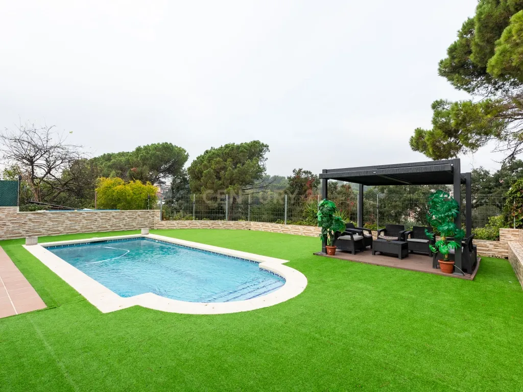 Casa independent amb piscina i amplis espais a Cal Artigues, Lliçà d’Amunt - Image 45