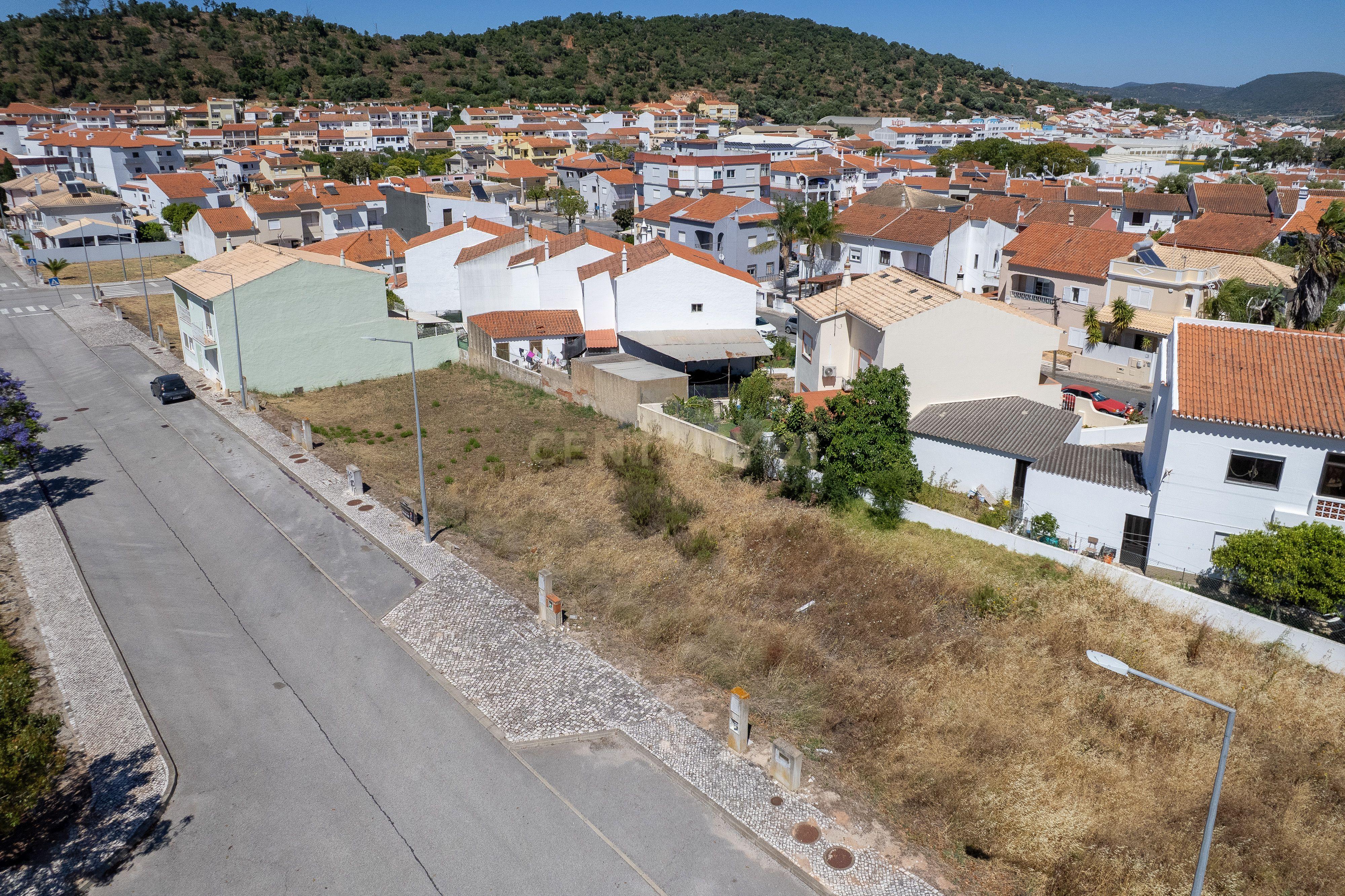 Fotografia 8 de Lote Urbano para moradia Geminada