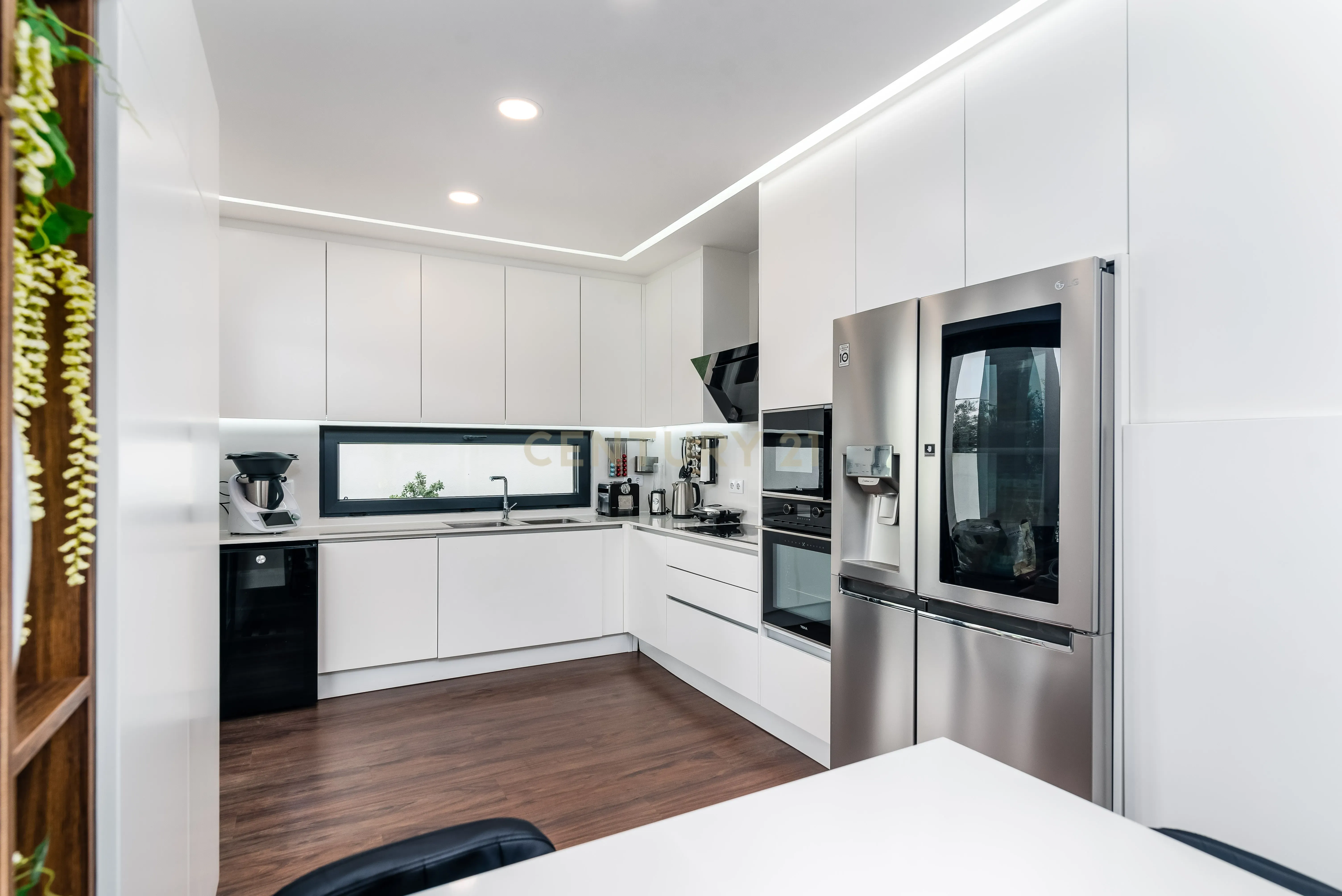 Luxuosa Moradia T3 com Vista Panorâmica em Loures, Lisboa para investimento! - Image 10