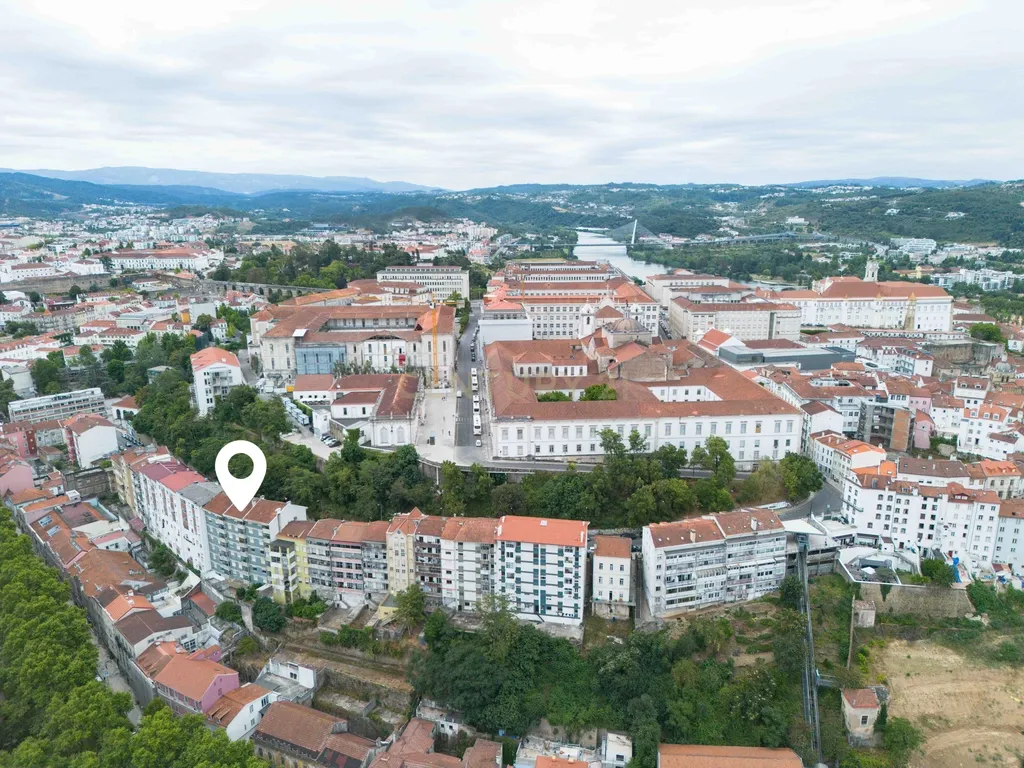 Venda | Apartamento T2 + Sala convertida em dois quartos | Mobilado e equipado na Rua Padre António Vieira em Coimbra - Image 14