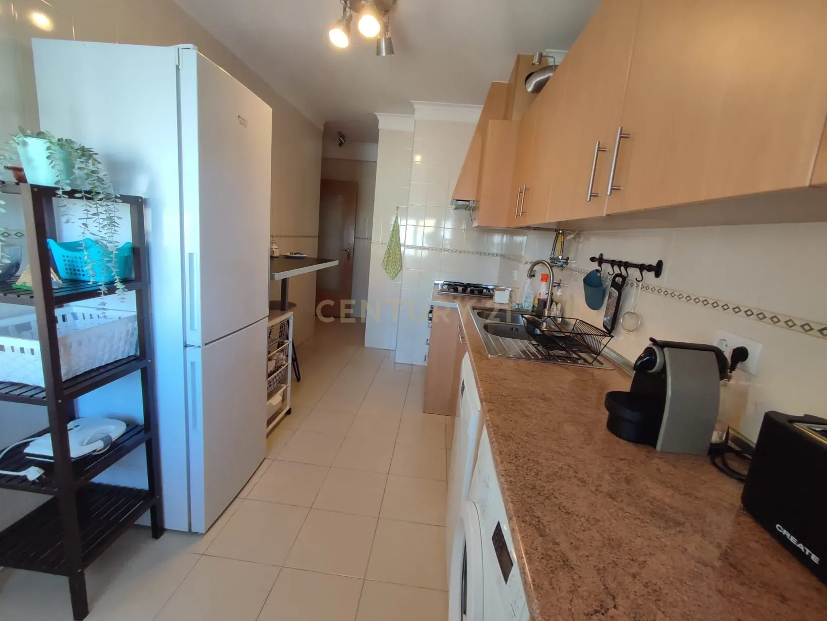 Excelente Apartamento T3 c/ Parqueamento | Alfragide - Image 5