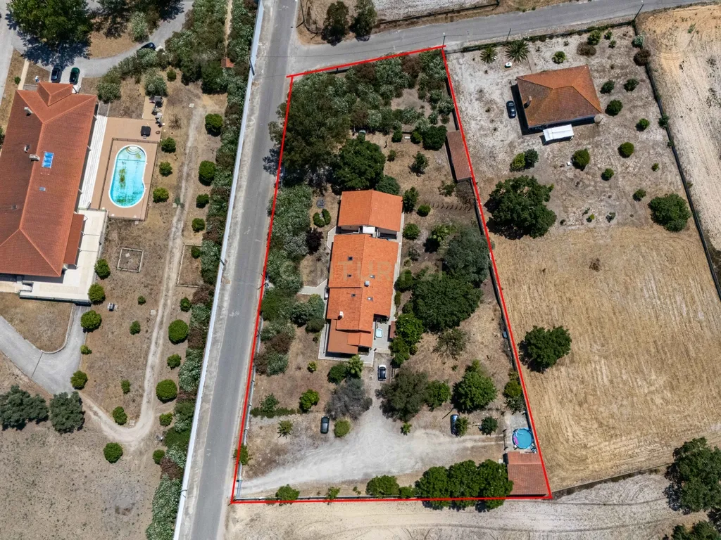 Moradia Exclusiva para Investimento em Quinta do Anjo, Palmela - Image 98