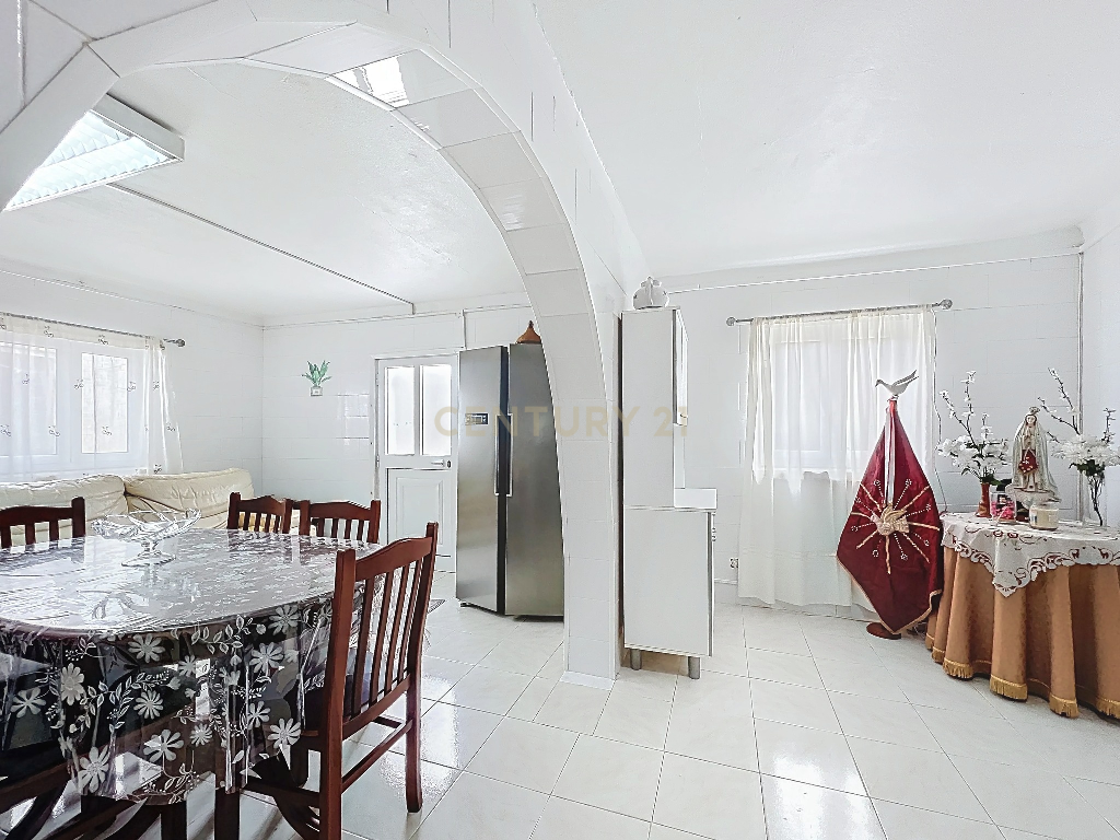 🏡 Moradia T1 tradicional – Freguesia dos Arrifes / Ponta Delgada - Image 11