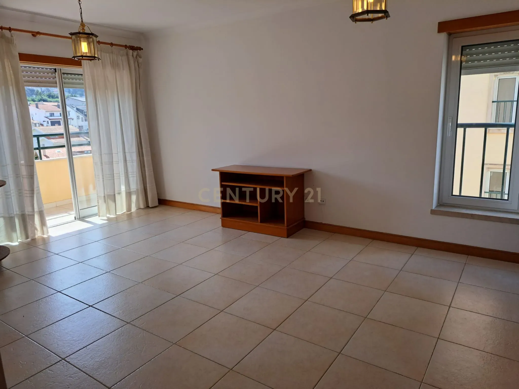 Apartamento T2 para arrendamento – Solum, Coimbra - Image 5