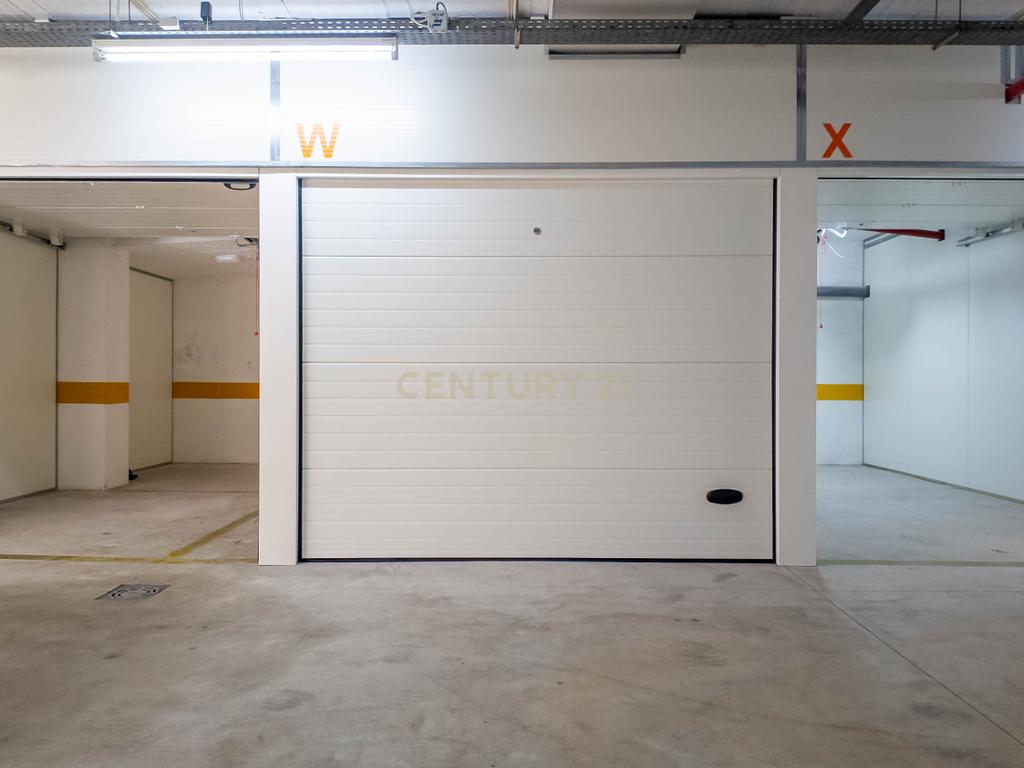 Arrecadação/Box para Arrendamento em Vila Nova de Gaia - Image 1