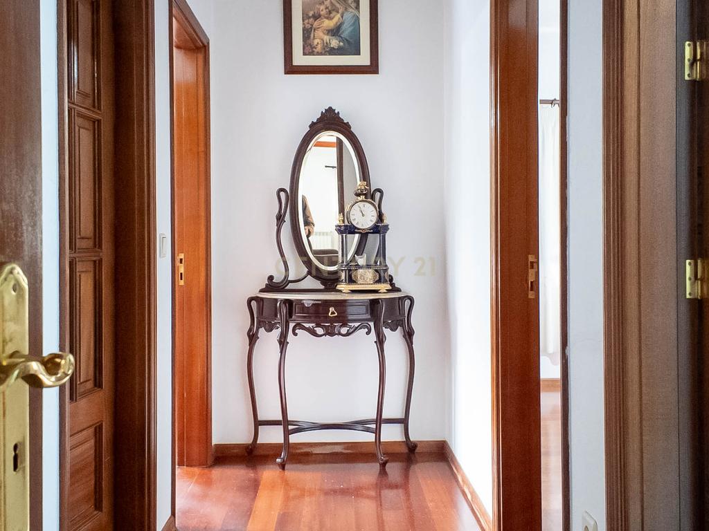 Moradia T3, de 4 frentes, vista Rio - Baião, Porto - Image 12