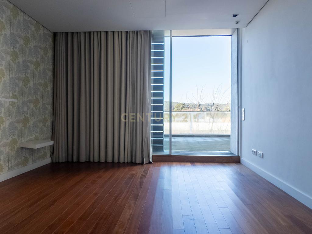 Luxuosa Moradia em Santo Tirso com Vista Panorâmica - Image 71
