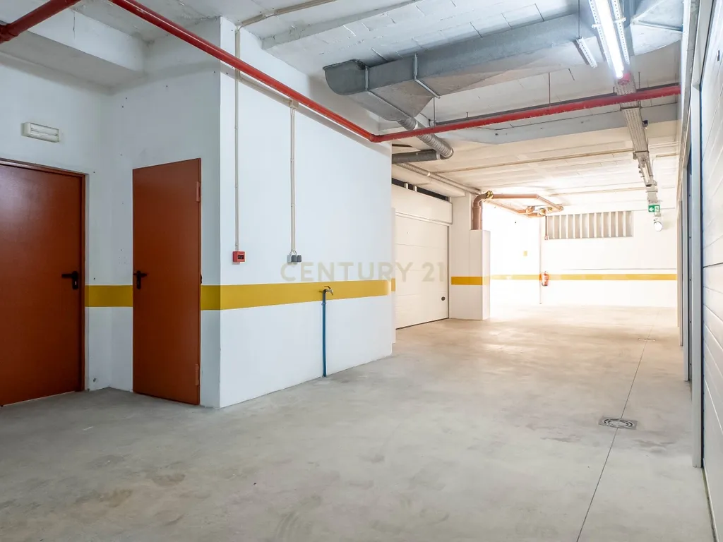 Arrecadação/Box para Arrendamento em Vila Nova de Gaia - Image 27